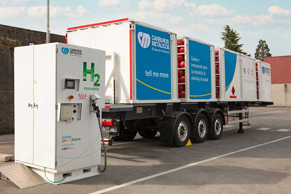 Carburos Metálicos repostaje de un autobús de hidrógeno